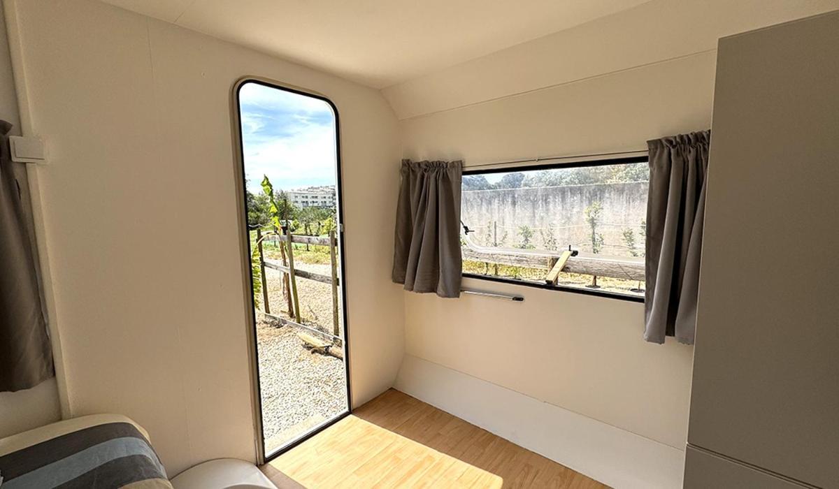 Vdb Lodge - Coworking Space - Work Relax & Sleep Sobreda Extérieur photo